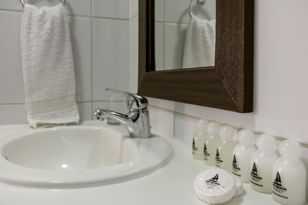 San Ignacio Suite Apartments, Santiago