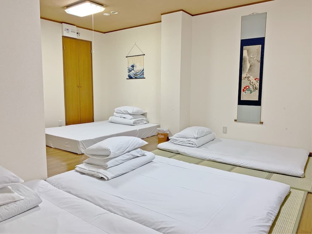 Petit Hotel 017, Tokushima