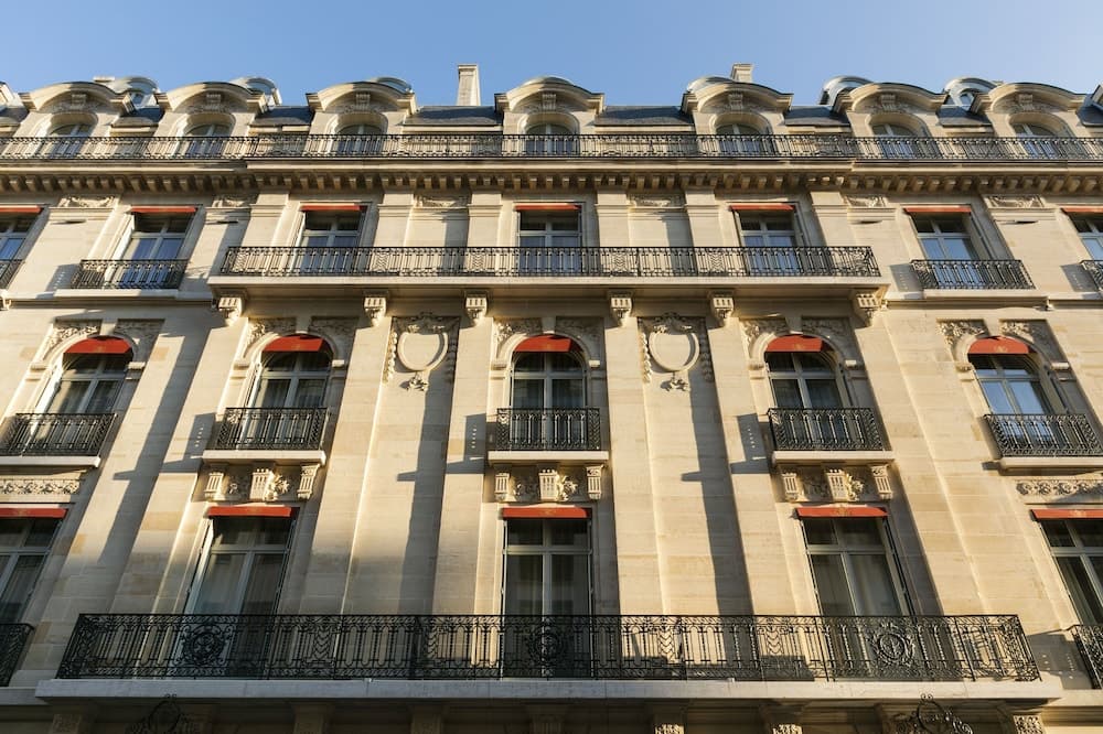La Clef Champs-Élysées Paris by The Crest Collection, Paris