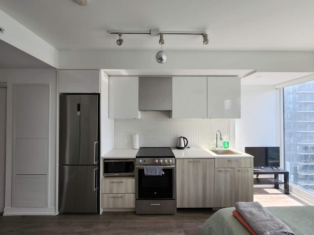 Waterfront Yonge Apartments, Toronto, photo 5