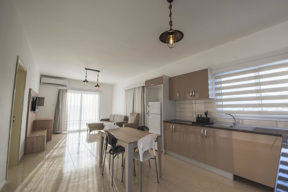 Deniz Airport Suites, Kirklar, photo 6