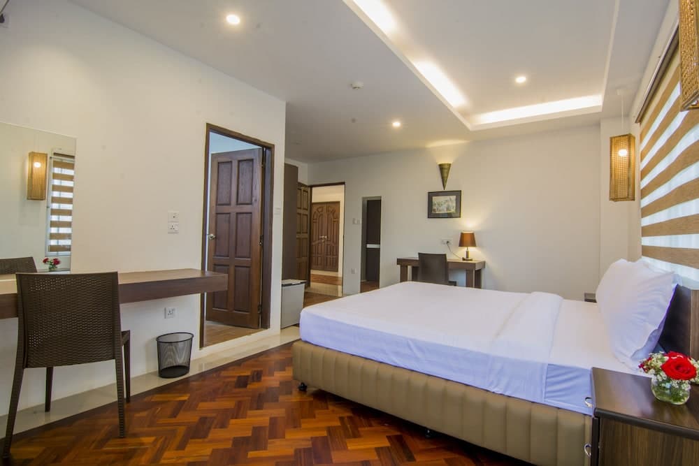Woodside Inn & Serviced Apartments, Yangon, photo 6