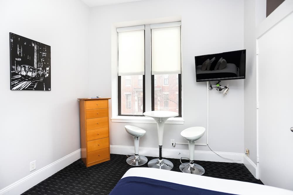 Maverick Suites at 400 Columbus Ave, Boston, photo 4
