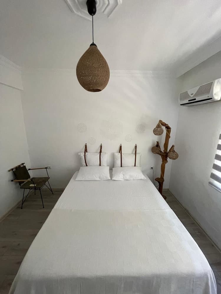 Casa Blanca de Fero, Konyaalti