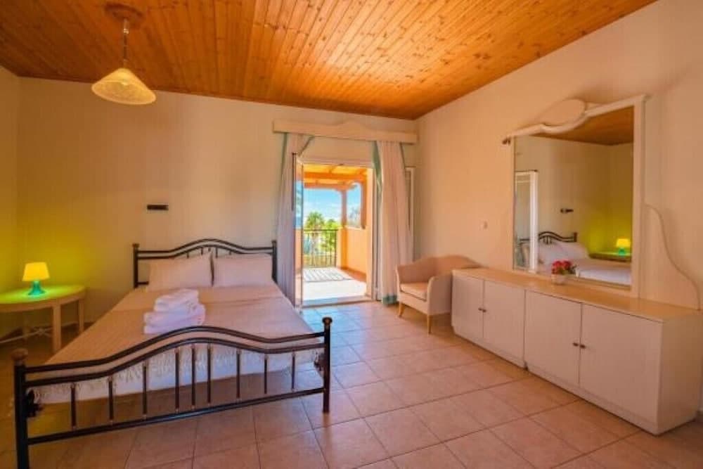 Sotiris Studios, Kefalonia, photo 3