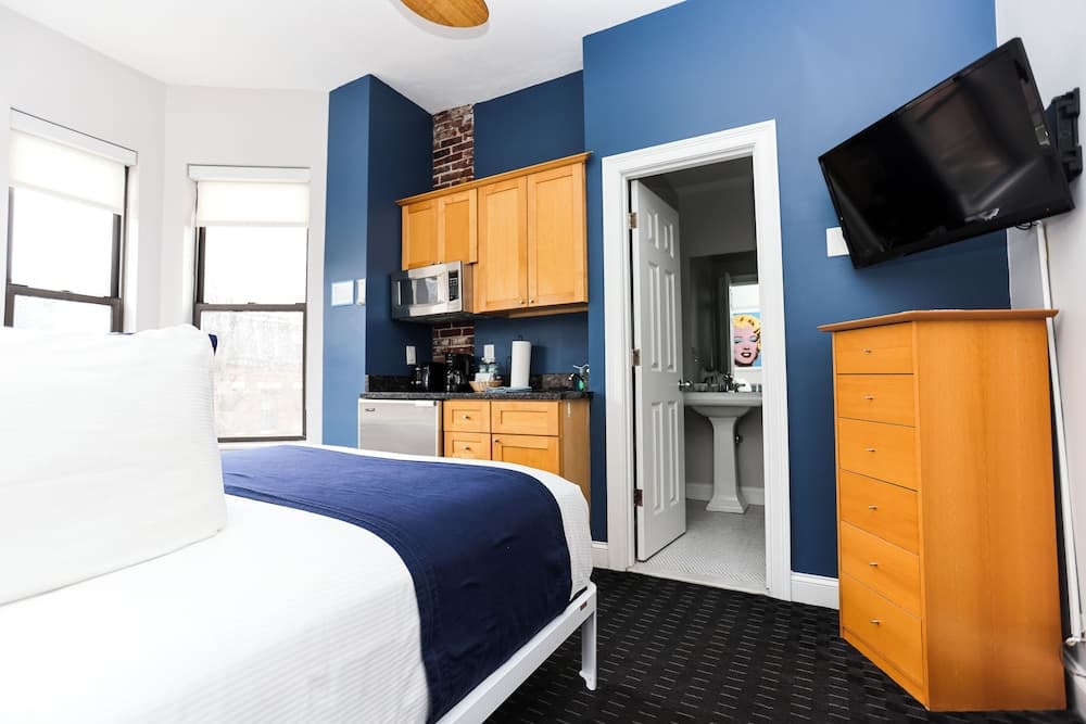Maverick Suites at 400 Columbus Ave, Boston, photo 5