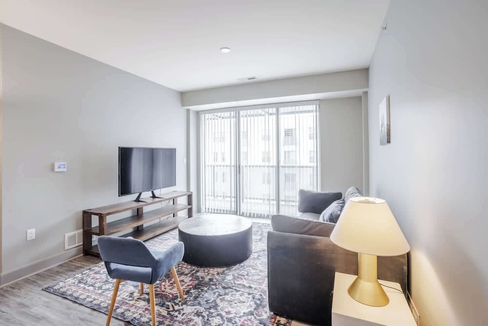 CozySuites - Current at the Banks, Cincinnati