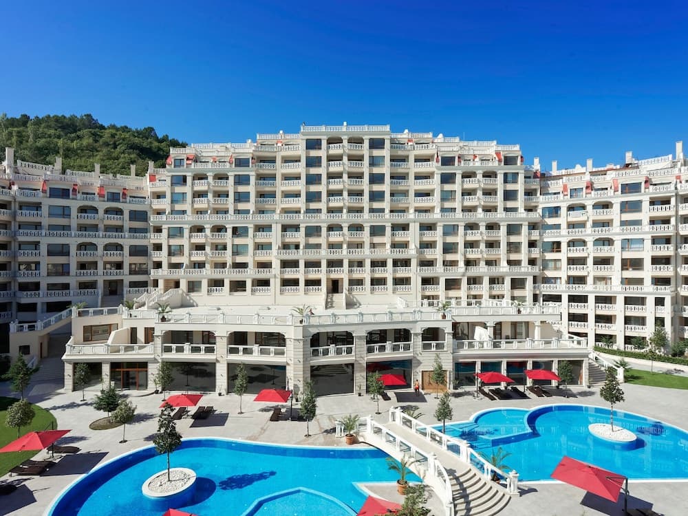 Varna South Bay Apart Complex, Varna