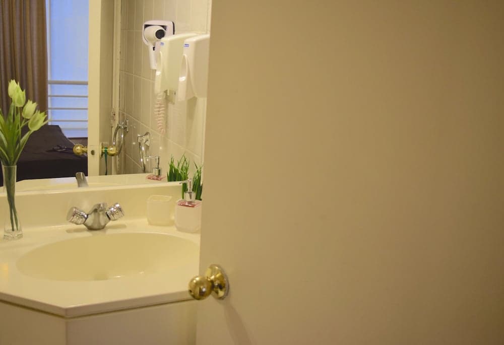 Bathroom at VO Bellas Artes Apartment