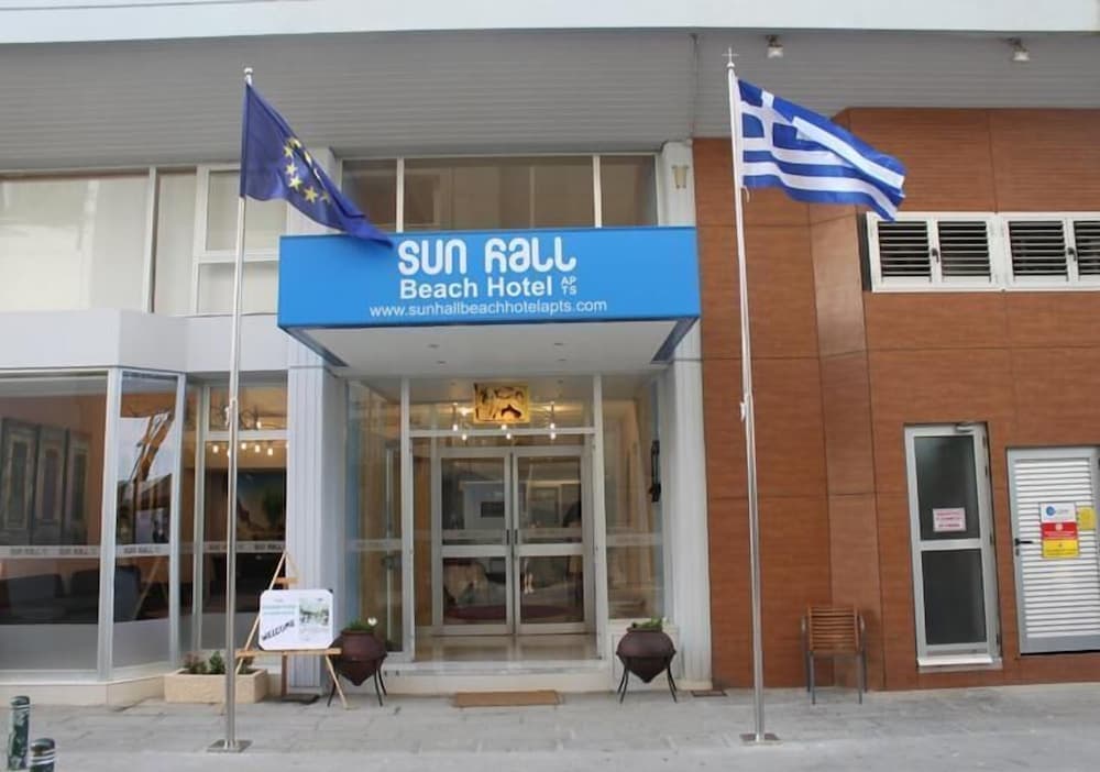 Sun Hall Beach Hotel Apts., Larnaca