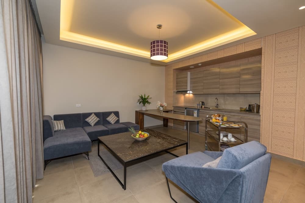 Roots Hotel Apartments, Abidjan, photo 3