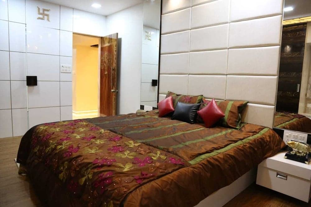 Elegant Hospitality and Services, Navi Mumbai