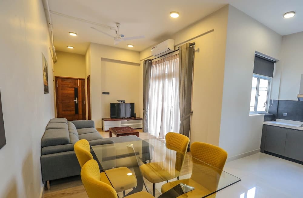 Pink Elephant Tourist Apartment Hotel, Mount Lavinia, photo 6