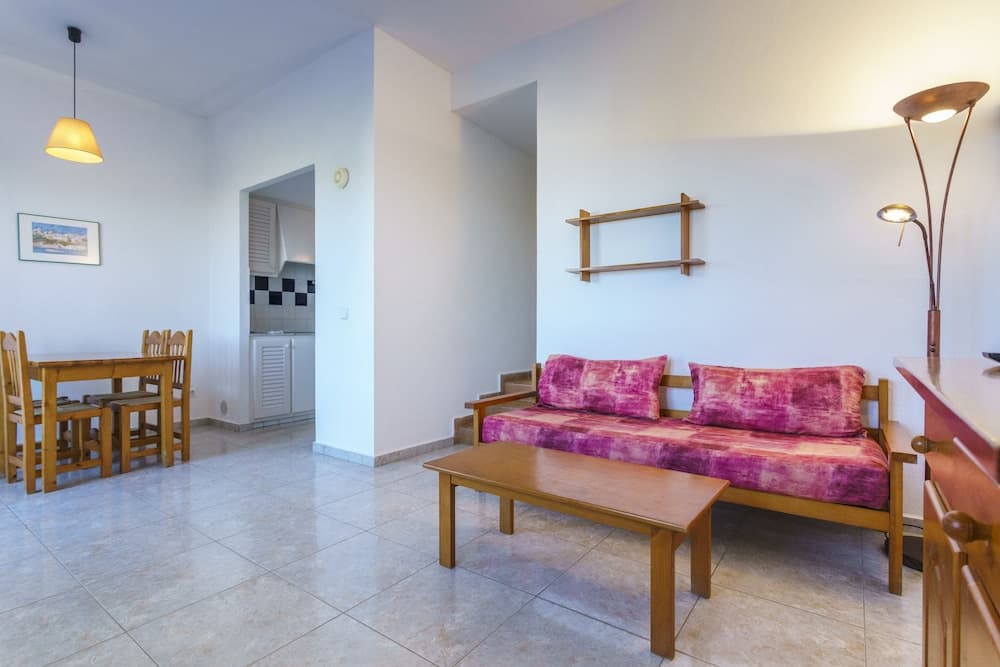 Apartamentos Las Pérgolas, Mercadal, photo 2