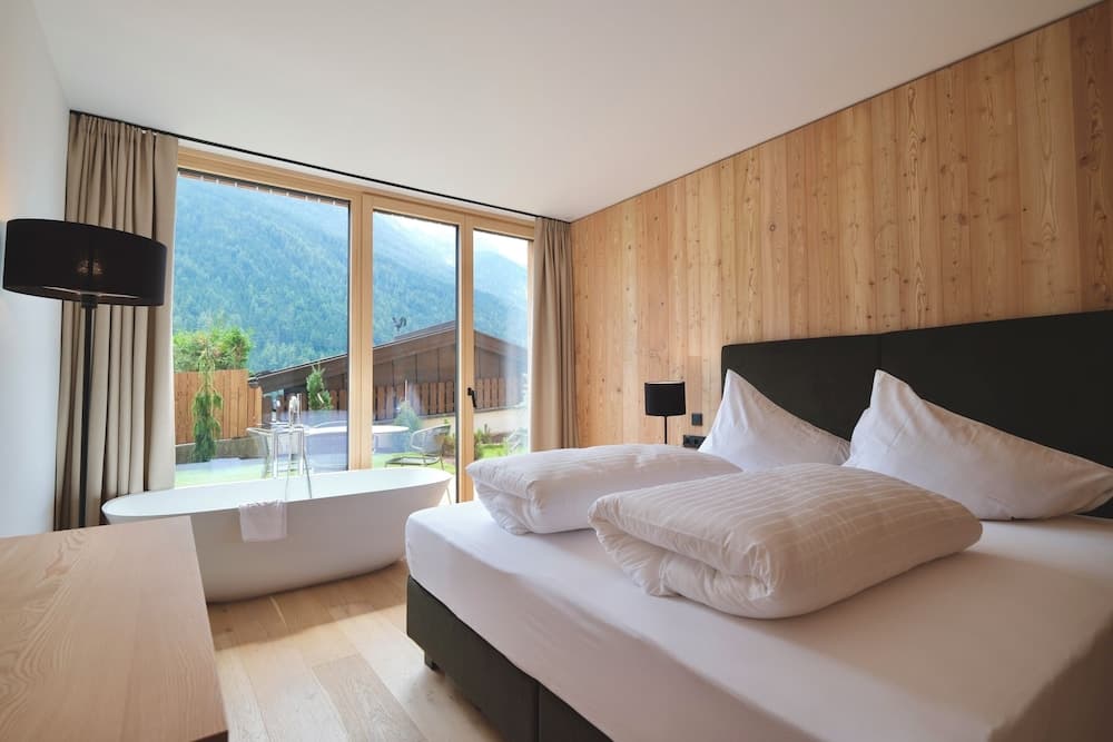 Lärchenlodge SkySpa und Rooftop Pool, Fulpmes, photo 2