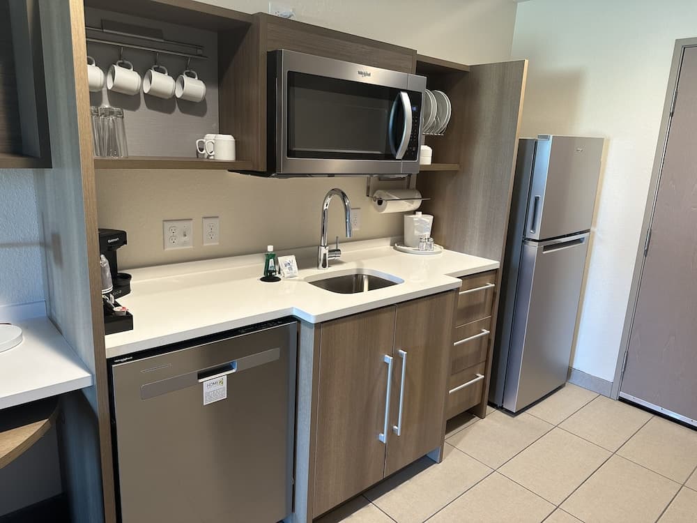 Home2 Suites By Hilton Racine, Sturtevant, photo 3