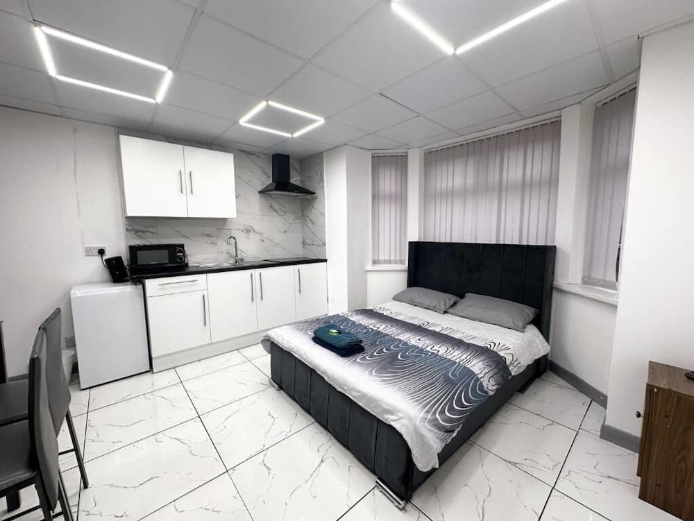 Hill's View Apartments, Manchester, photo 6