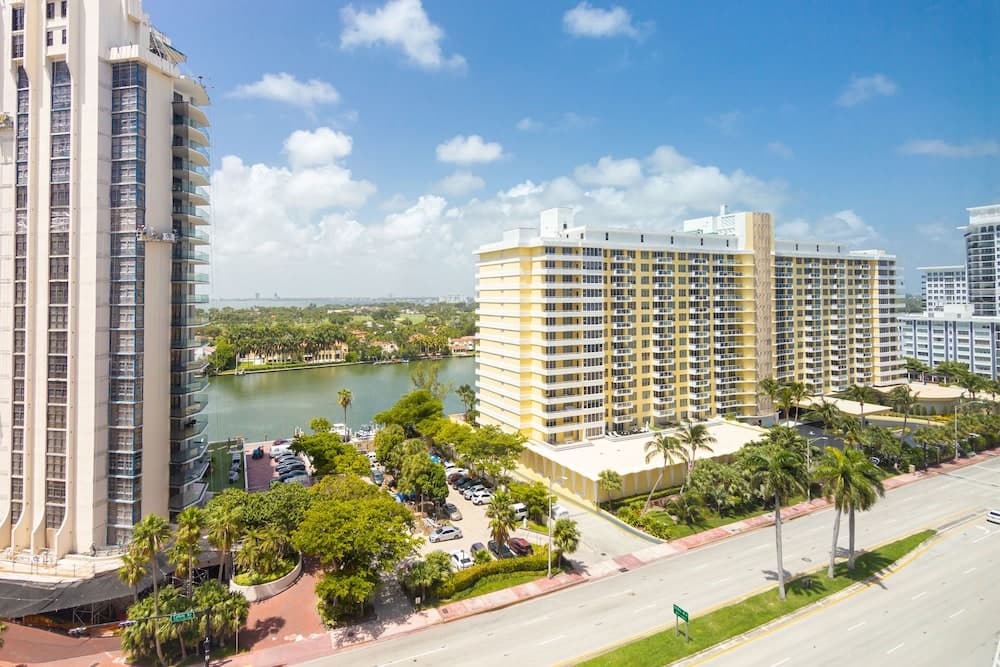 Dilo Apartments, Miami Beach