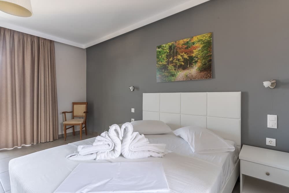Atrium Hotel, Dio-Olympos, photo 4