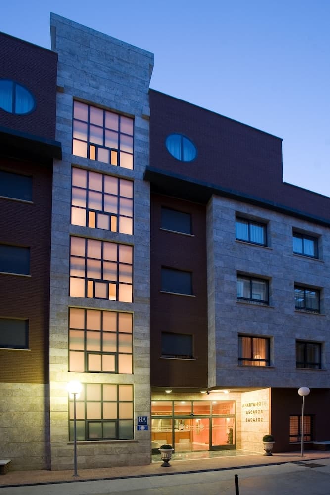 ApartHotel MM Badajoz, Badajoz, photo 2