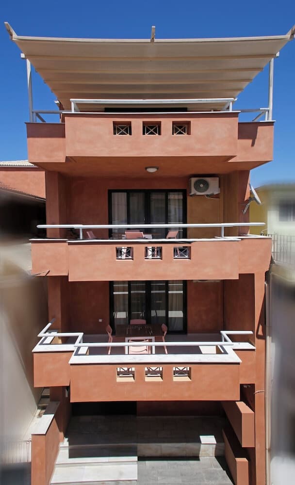 Come Si Deve City Apartments, Zakynthos