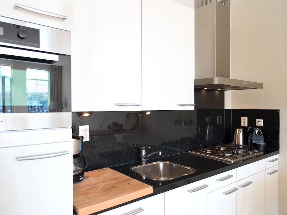 BizStay Harbour Scheveningen Apartments, The Hague, photo 5