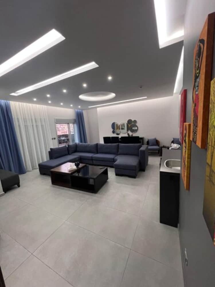 Matar Residence - Spacious Hotel Suites in Beirut, Sabtiyeh, photo 4
