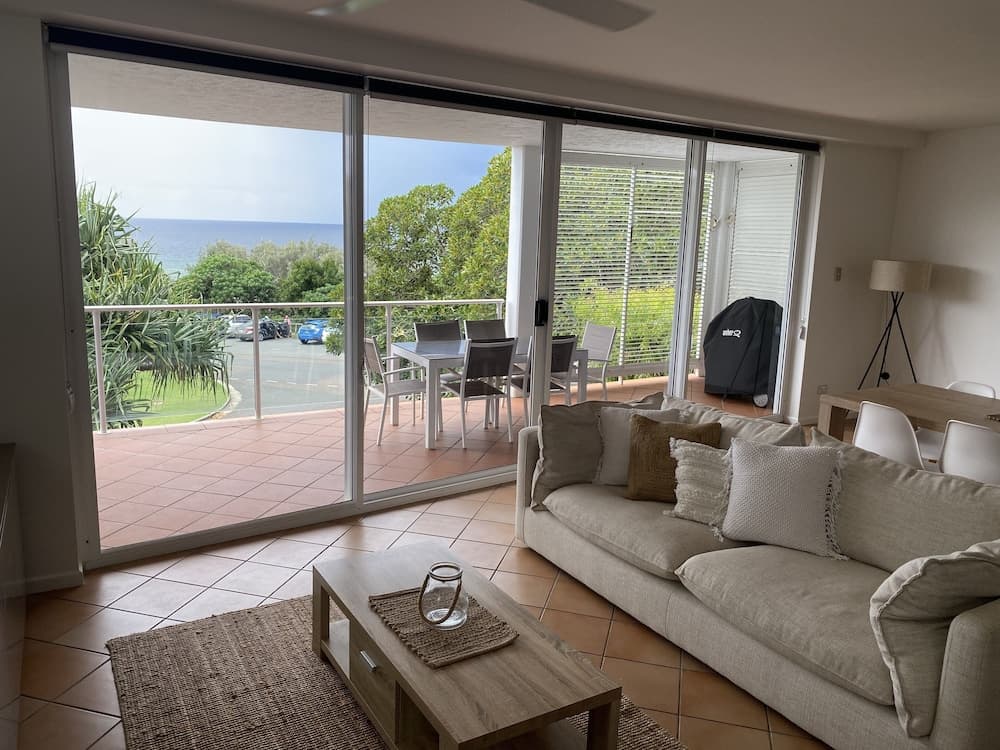 Aqua Promenade Beachfront Apartments, Sunrise Beach, photo 2