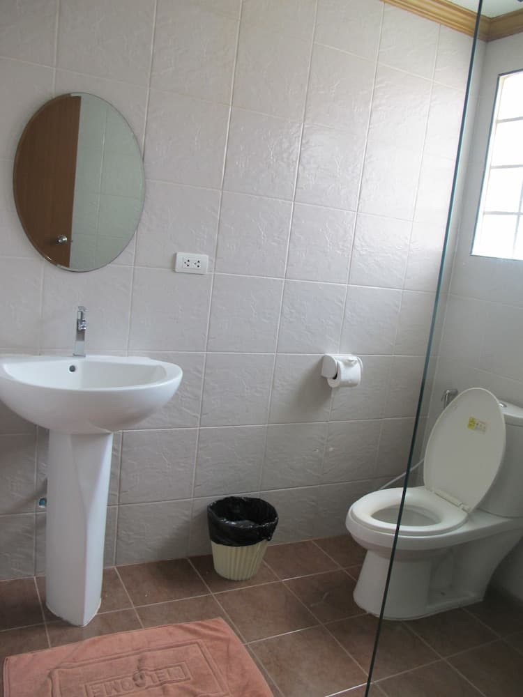Rouge Service Apartments, Pattaya, photo 3