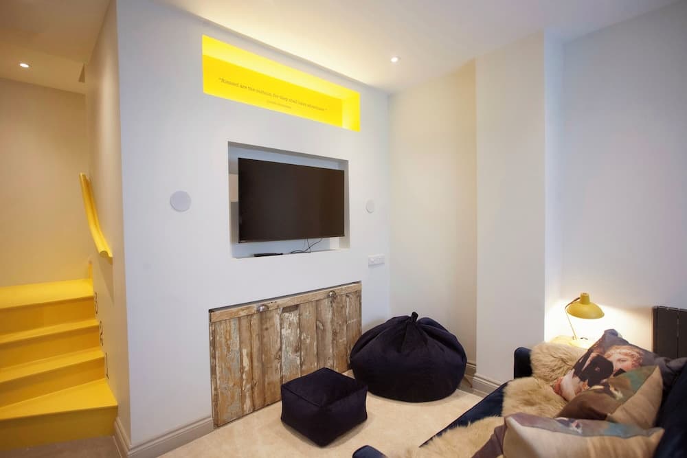 Higgihaus St Mary's Apts, Cardiff, photo 5