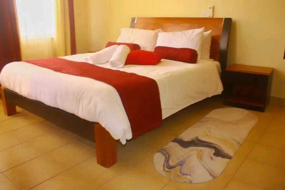 Lux Suites Impala Holiday Apartments, Mombasa, photo 2