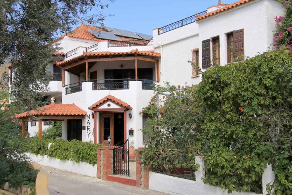 Hotel Mary, Samos
