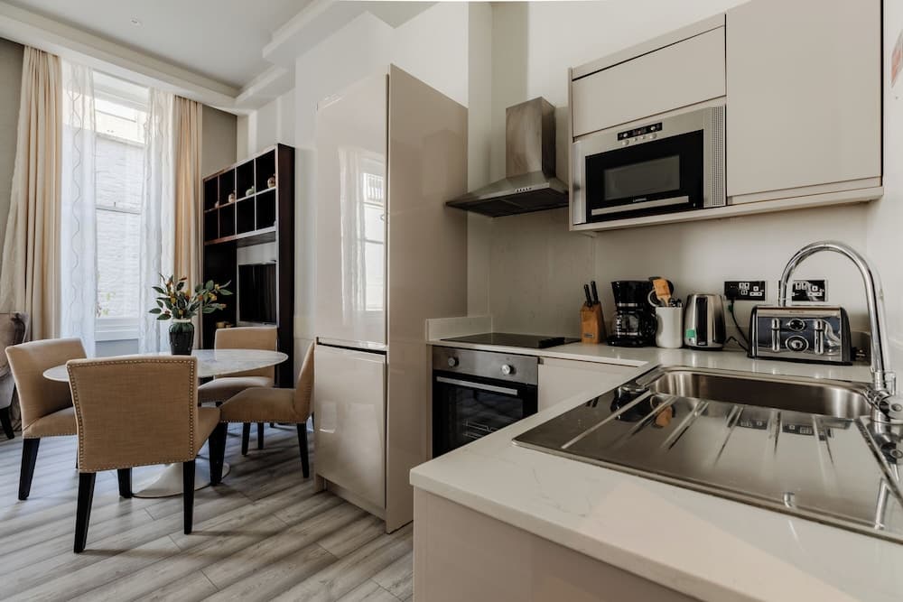 High Street Kensington Apartments, London, photo 5