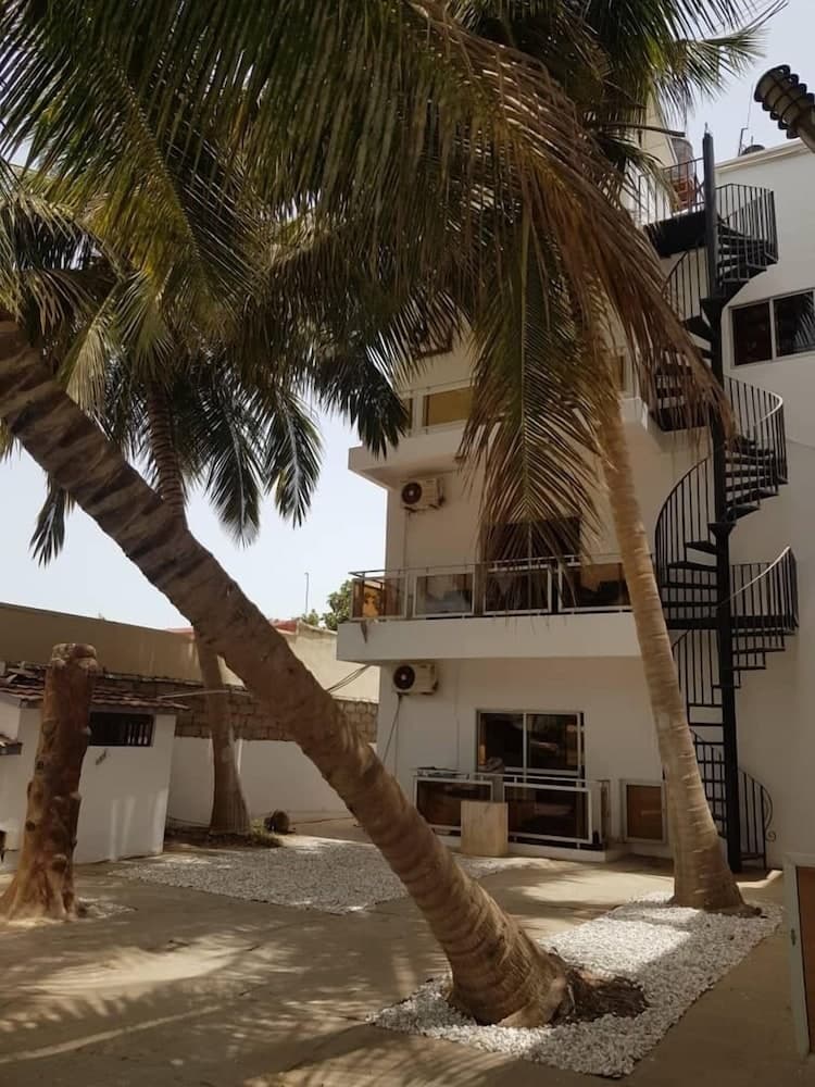 Wavecrest Hotel Gambia- Apartments, Serrekunda