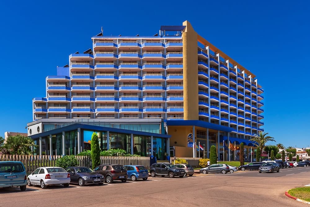 Xon's Platja ApartHotel, Castello d'Empuries
