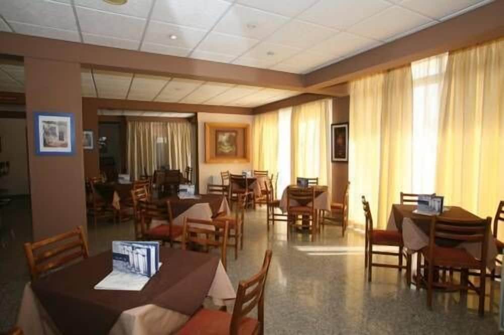 Valana Hotel Apartments, Limassol, photo 5