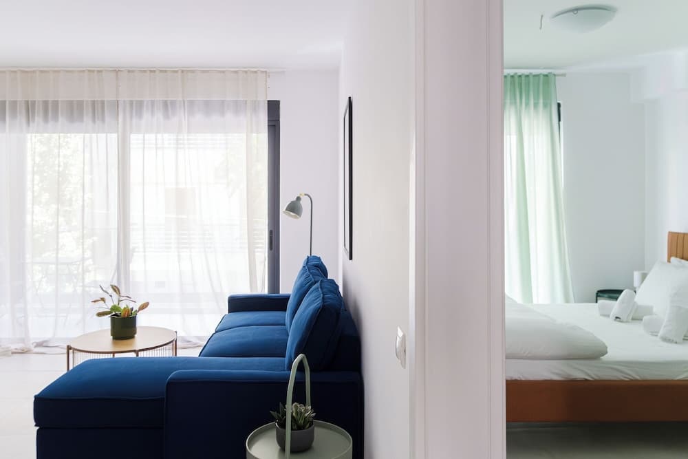 Noon Smart Residences, Athens, photo 3