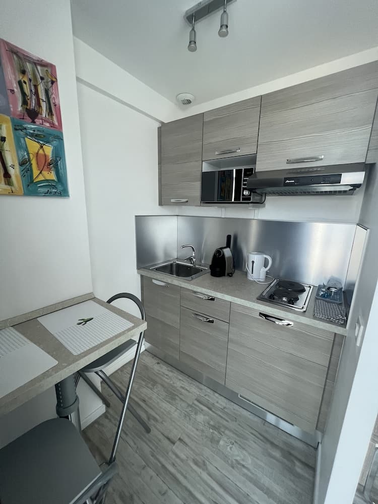 Apparthotel La Girafe, La Penne-sur-Huveaune, photo 3