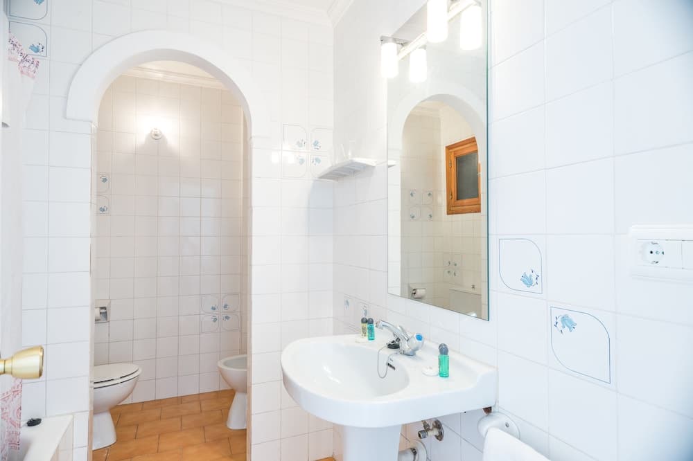 Apartamentos Orosol 2 by Typic Hotels, Sant Antoni de Portmany, photo 2