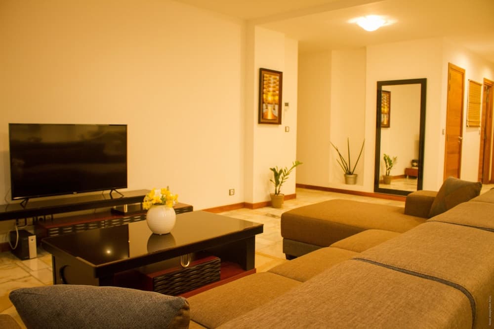 The Streamliner Hotel Apartment, Toamasina, photo 6