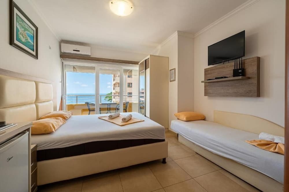 Saray Hotel, Dobra Voda