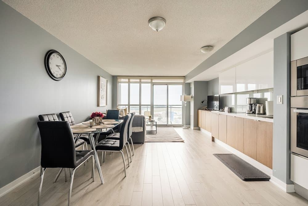 Elegant Downtown Apartments, Toronto, photo 4