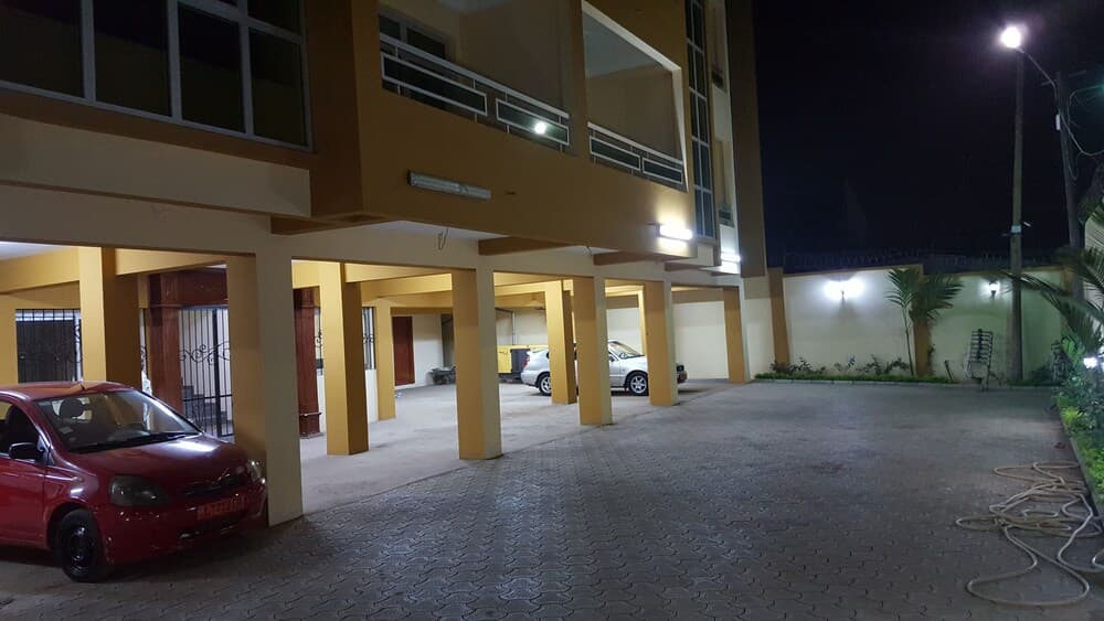 Résidence hôtelière LA ROSELINE, Yaoundé, photo 4