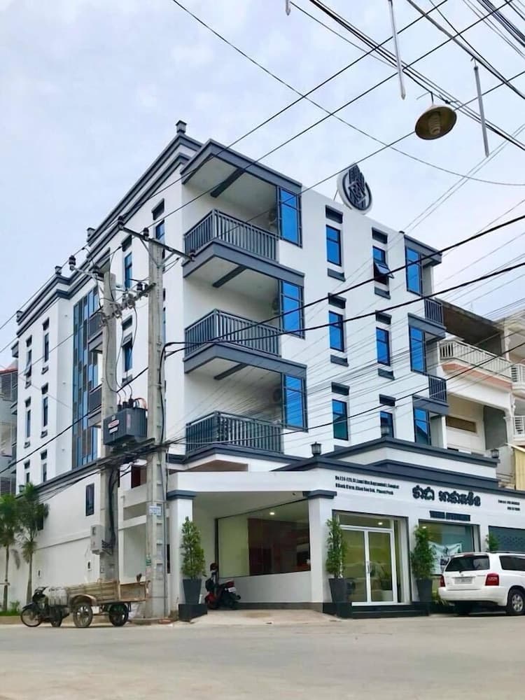 Thada Apartment, Phnom Penh
