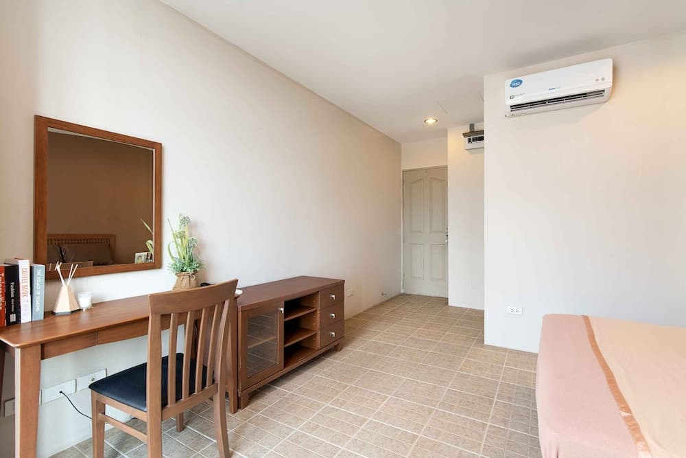 181 Ekkamai Apartment, Bangkok, photo 4