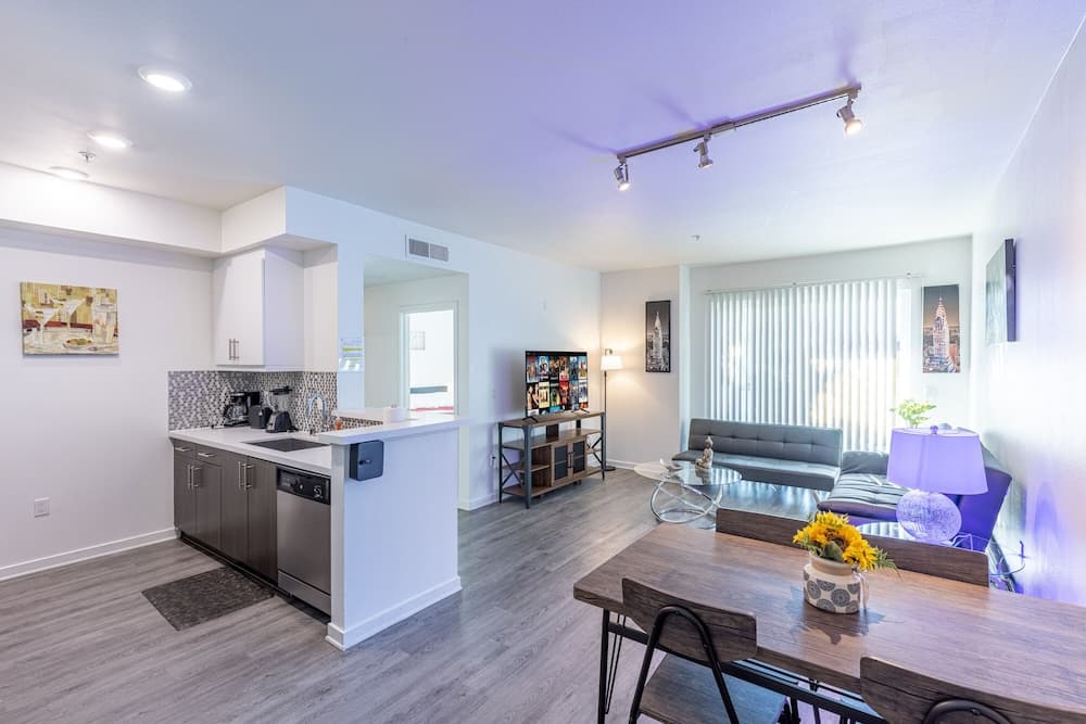 Heaven on Hollywood Furnished Apts - Vine, Los Angeles, photo 5