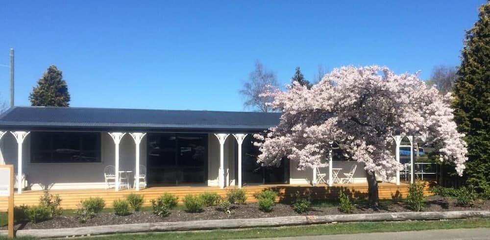 Milford Road Apartments, Te Anau, photo 5