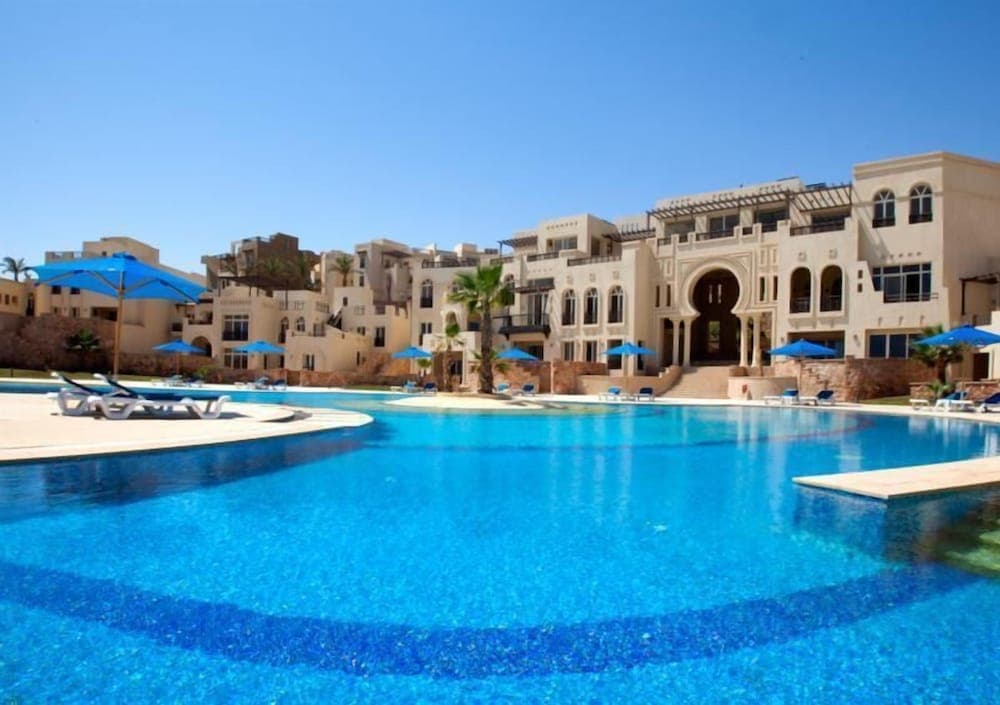 Azzurra Sahl Hasheesh, Sahl Hasheeh