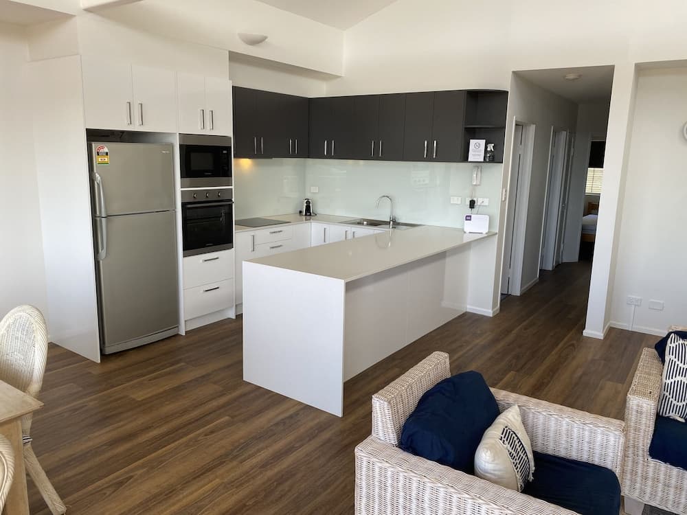 Aqua Promenade Beachfront Apartments, Sunrise Beach