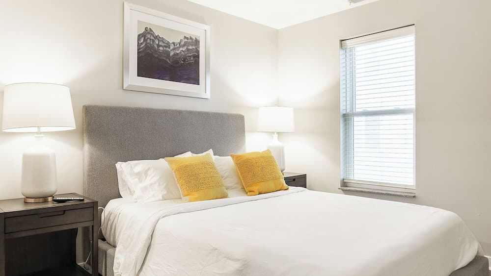 Canal Walk District Apartments by Landing, Indianapolis, photo 6